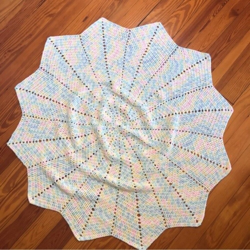 Handmade Crochet Star Shaped Baby Blanket 12 Point Blue Yellow Pink White Pastel